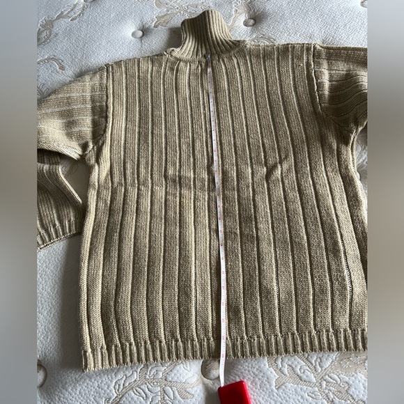 Brand new Unisex vintage 100% wool turtleneck knit sweater - Picture 9 of 15
